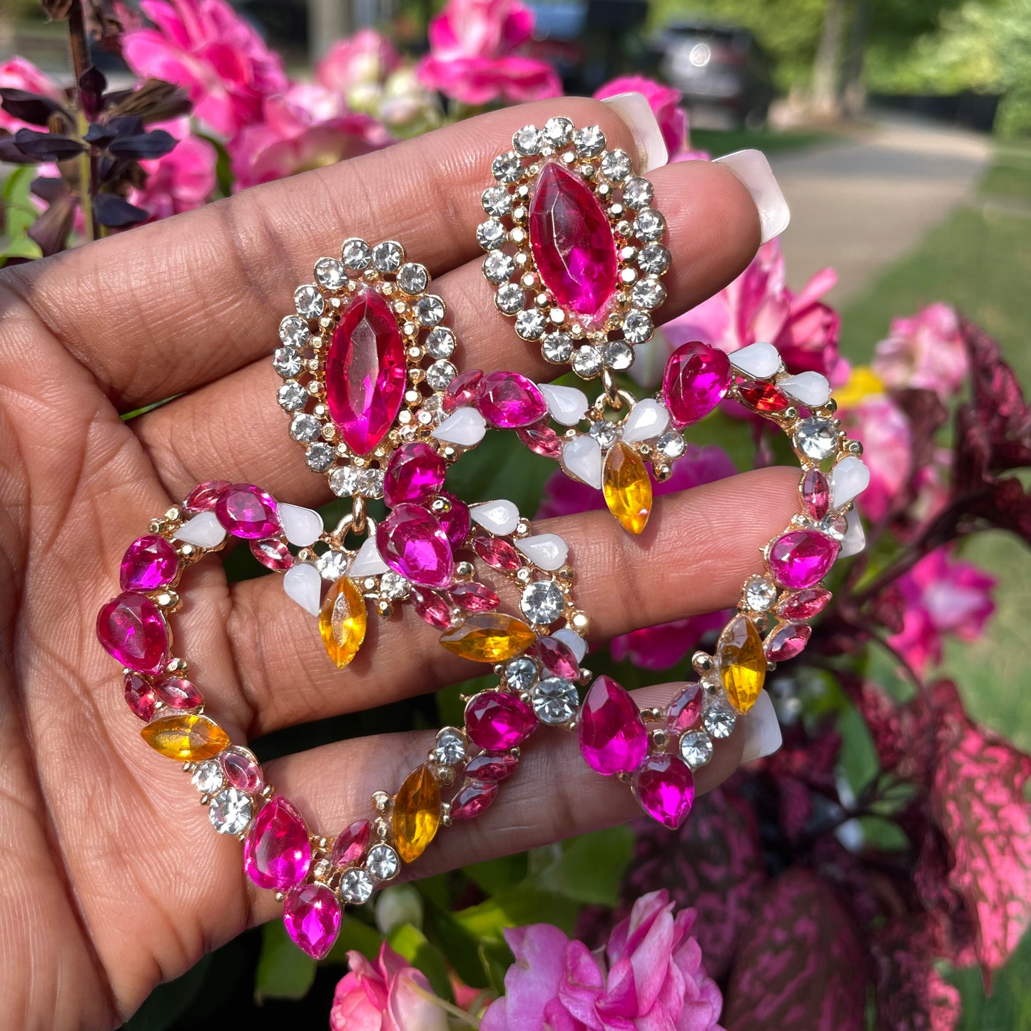 "VICTORIA" HEART EARRINGS