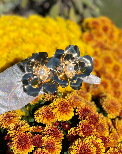 GOLDEN HOUR FLOWER EARRINGS