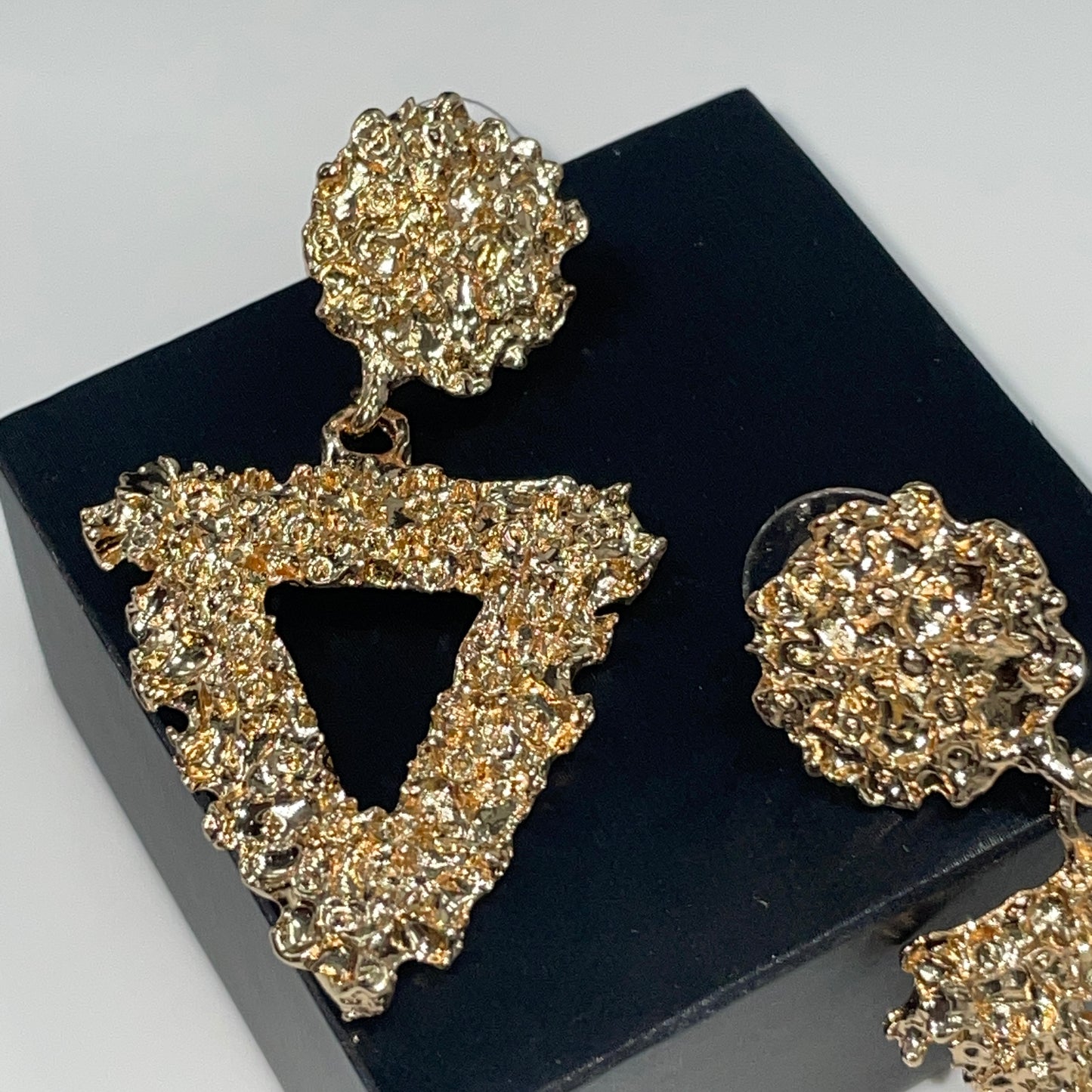 GIA GOLD "GEOMETRIC TEXTURED EARRINGS"